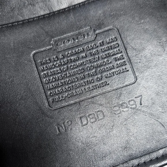 Coach | Vintage Legacy 9997 Crossbody | Made in USA | 1998 - Picture 2 of 16